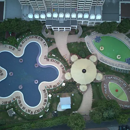 Cozy In Barcelo Royal ***** Appartamento